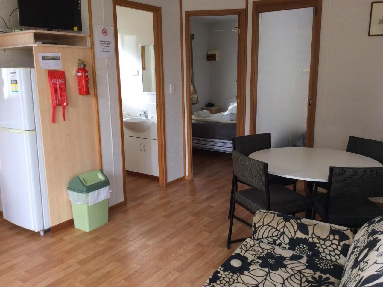 Tatura Cabin & Caravan Park Ngoại thất bức ảnh